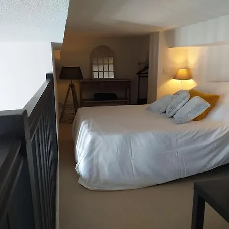 Cap Lihou Apartment